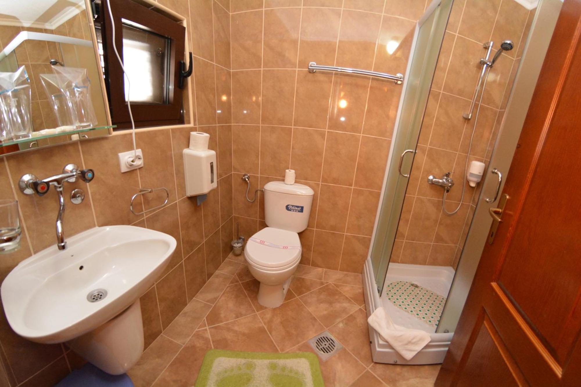 Hotel Bokeljski Dvori Kotor Habitación foto